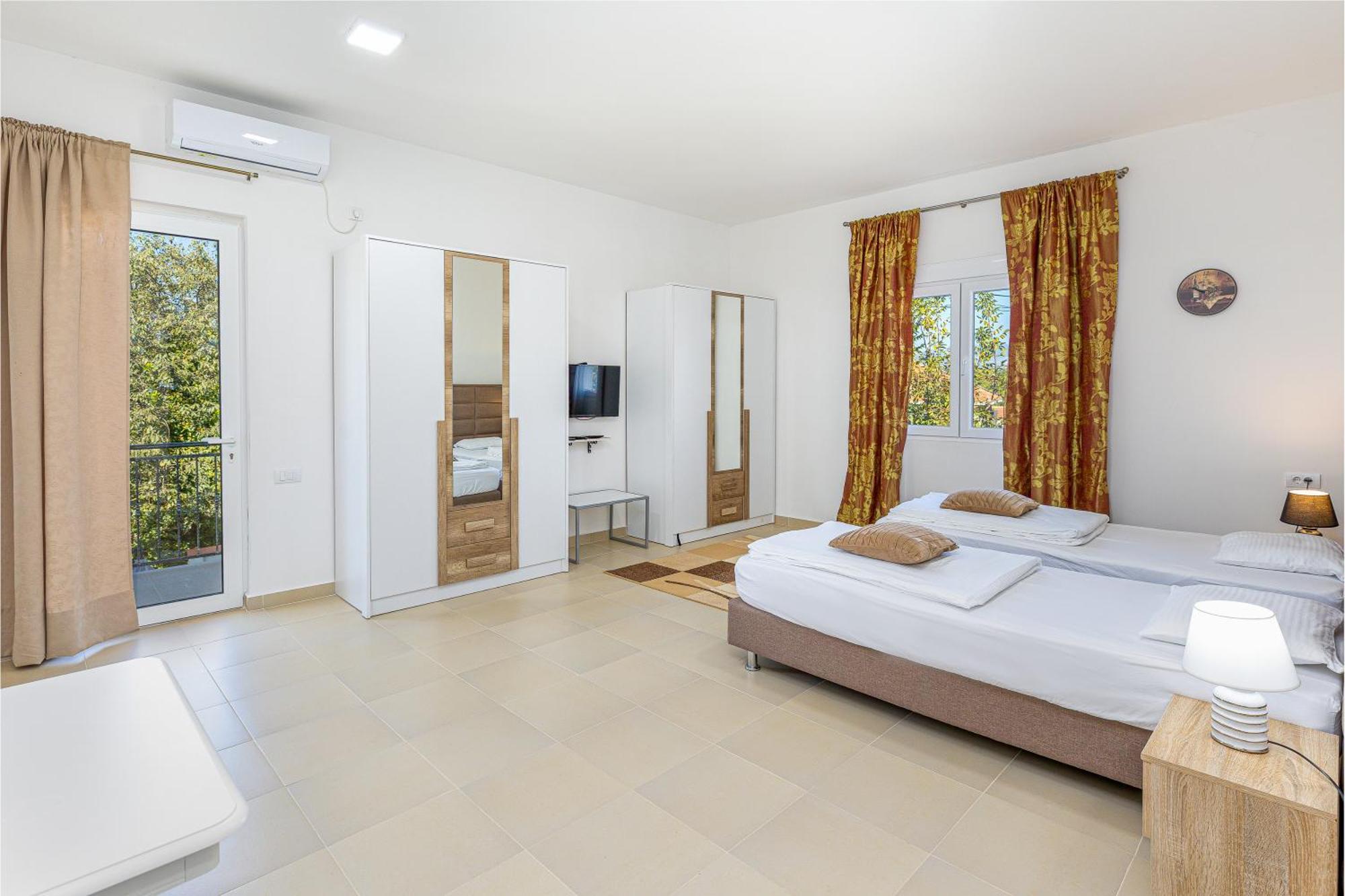 Apartments Lustica Радовичи Стая снимка