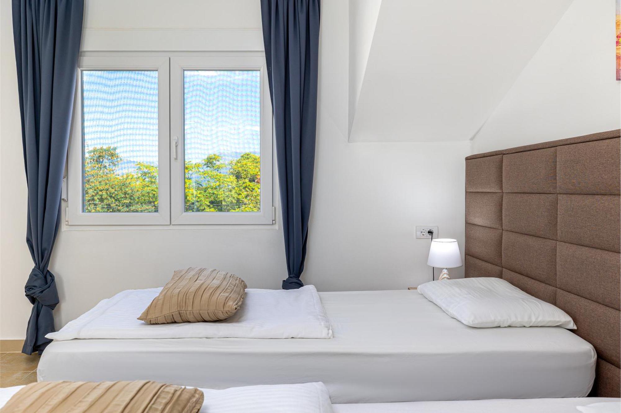 Apartments Lustica Радовичи Стая снимка
